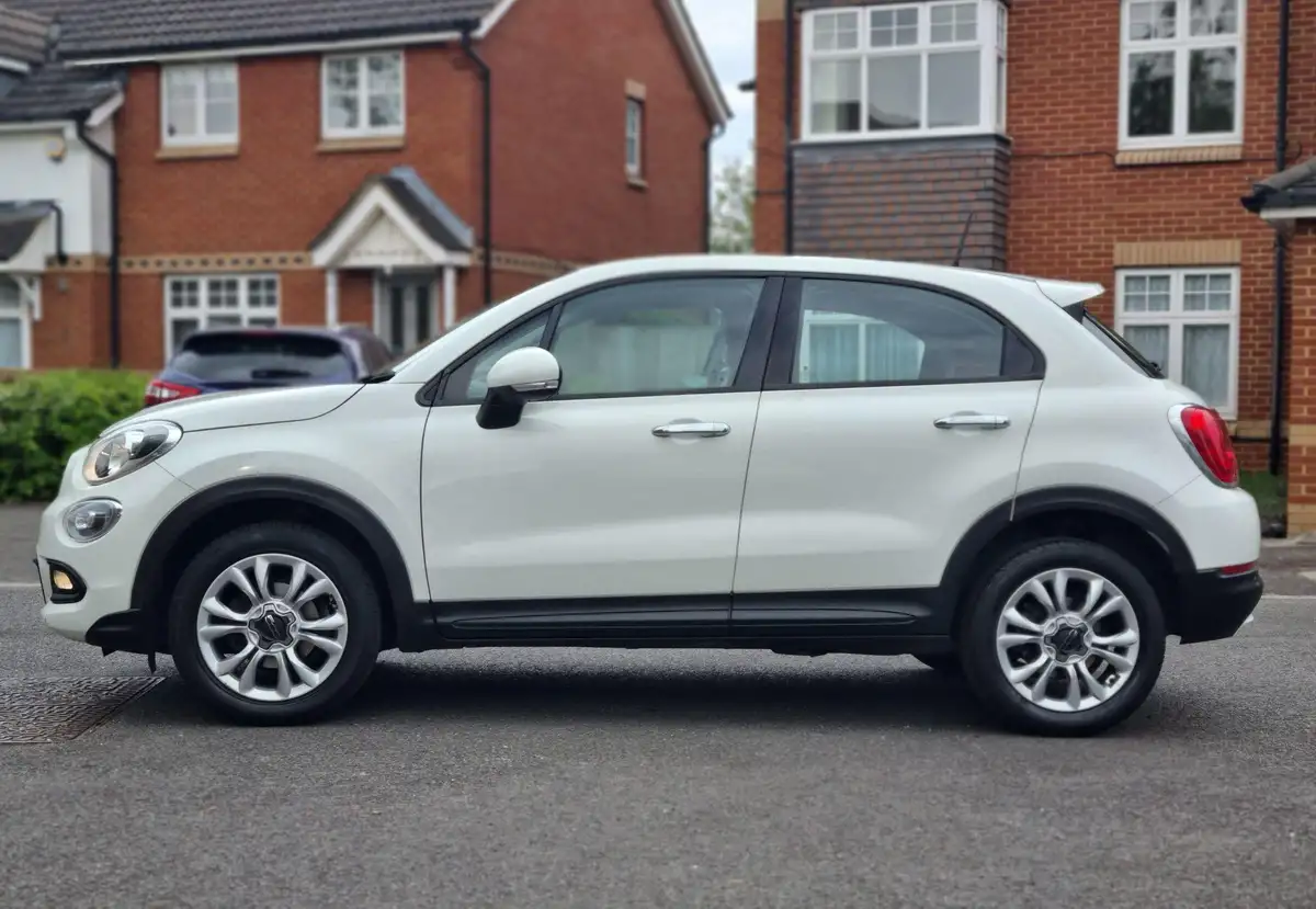 2015-fiat-500x-14-pop-star-opening-edition-big-11