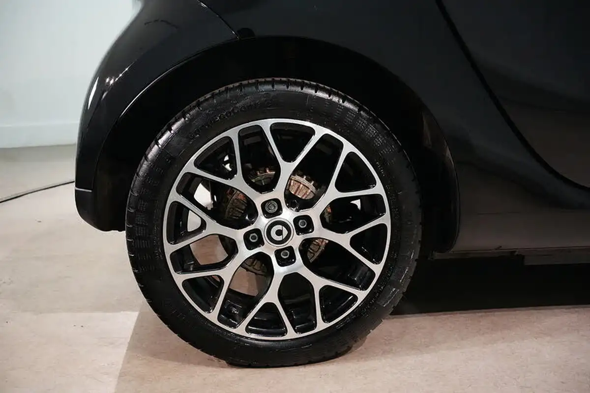2020-smart-fortwo-eq-prime-exclusive-coupe-big-11