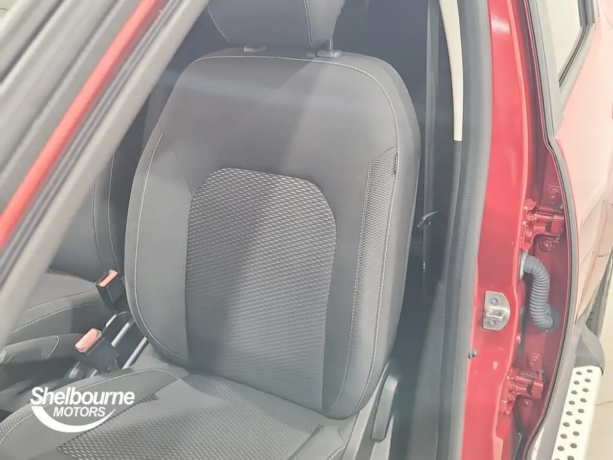 2021-dacia-duster-10-tce-comfort-100bhp-bi-fuel-station-wagon-5d-big-40