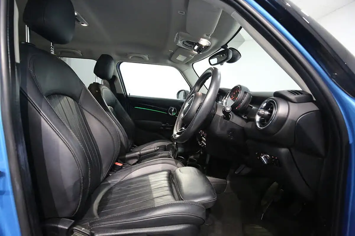 2019-mini-cooper-15-cooper-exclusive-134bhp-hatchback-5d-big-17