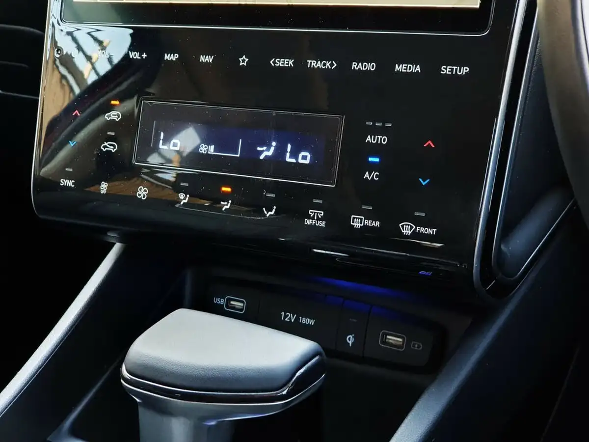 2023-hyundai-tucson-16-t-gdi-ultimate-180ps-4wd-48-volt-mhev-dct-big-22