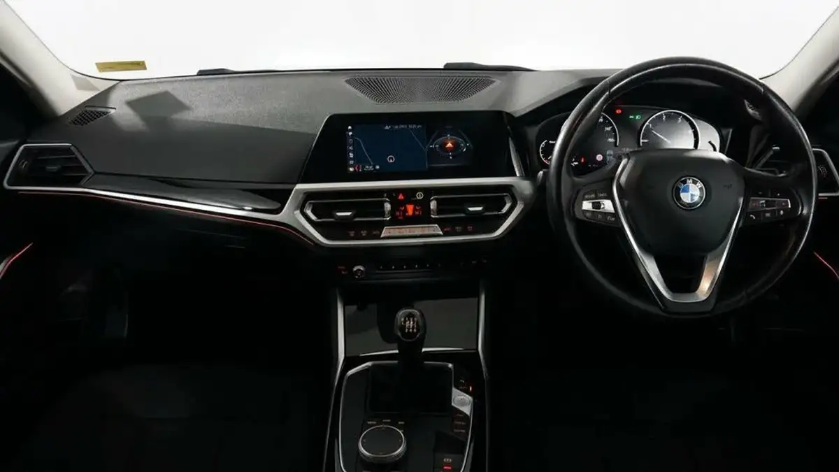 2020-bmw-3-series-20td-318d-se-saloon-4d-big-12