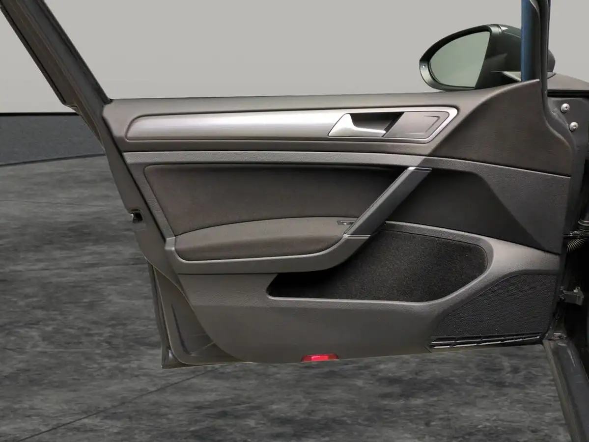 2020-volkswagen-golf-e-e-golf-big-33
