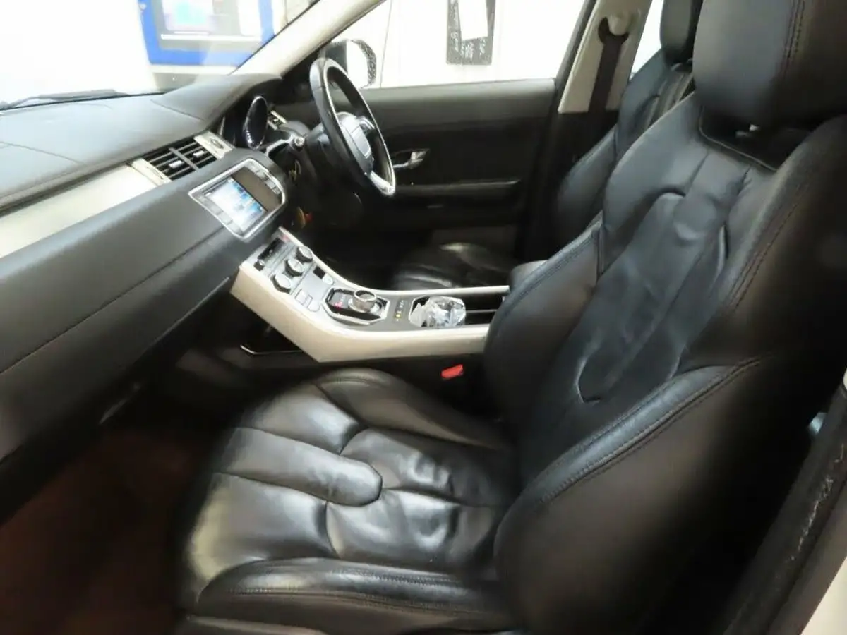 2015-land-rover-range-rover-evoque-22sd4-pure-tech-hatchback-5d-auto-big-19
