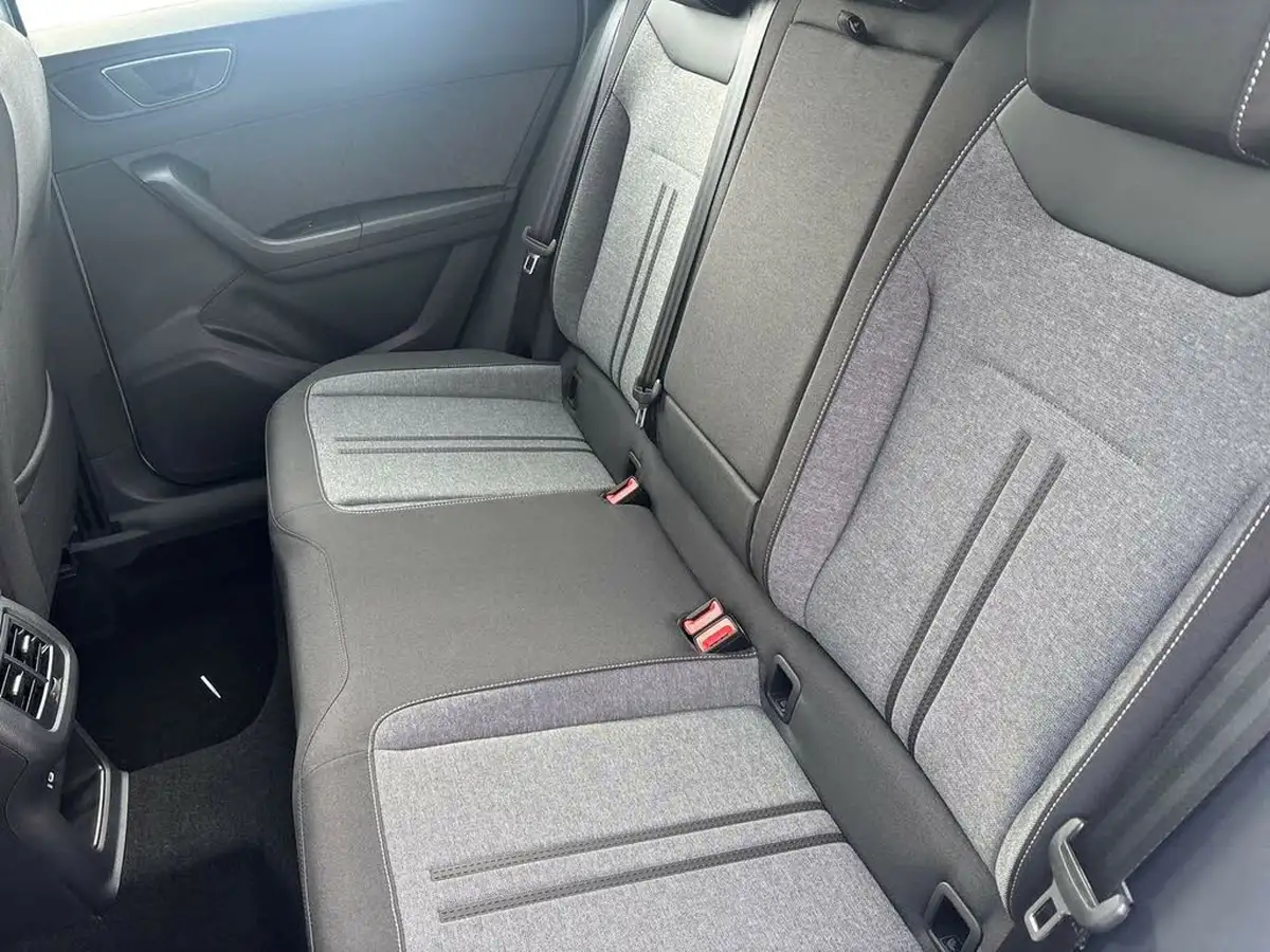 2025-seat-ateca-15-ecotsi-se-technology-dsg-big-10
