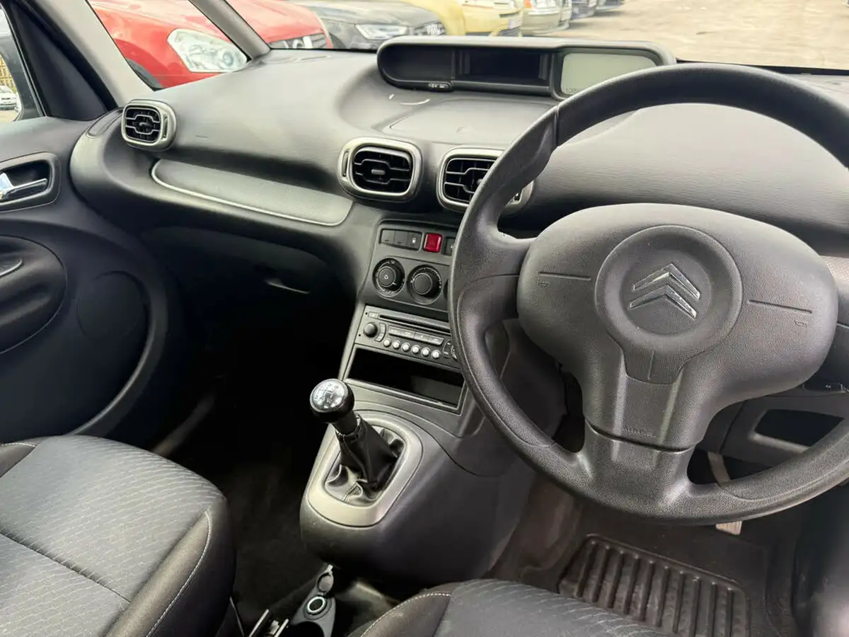 2010-citroen-c3-picasso-16td-vt-90ps-big-8