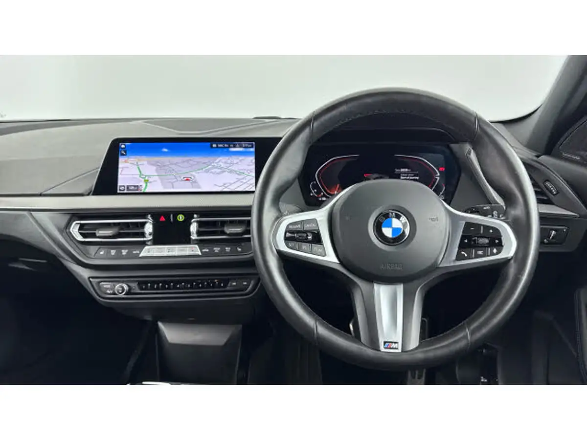 2023-bmw-1-series-15-118i-m-sport-lcp-dct-big-4