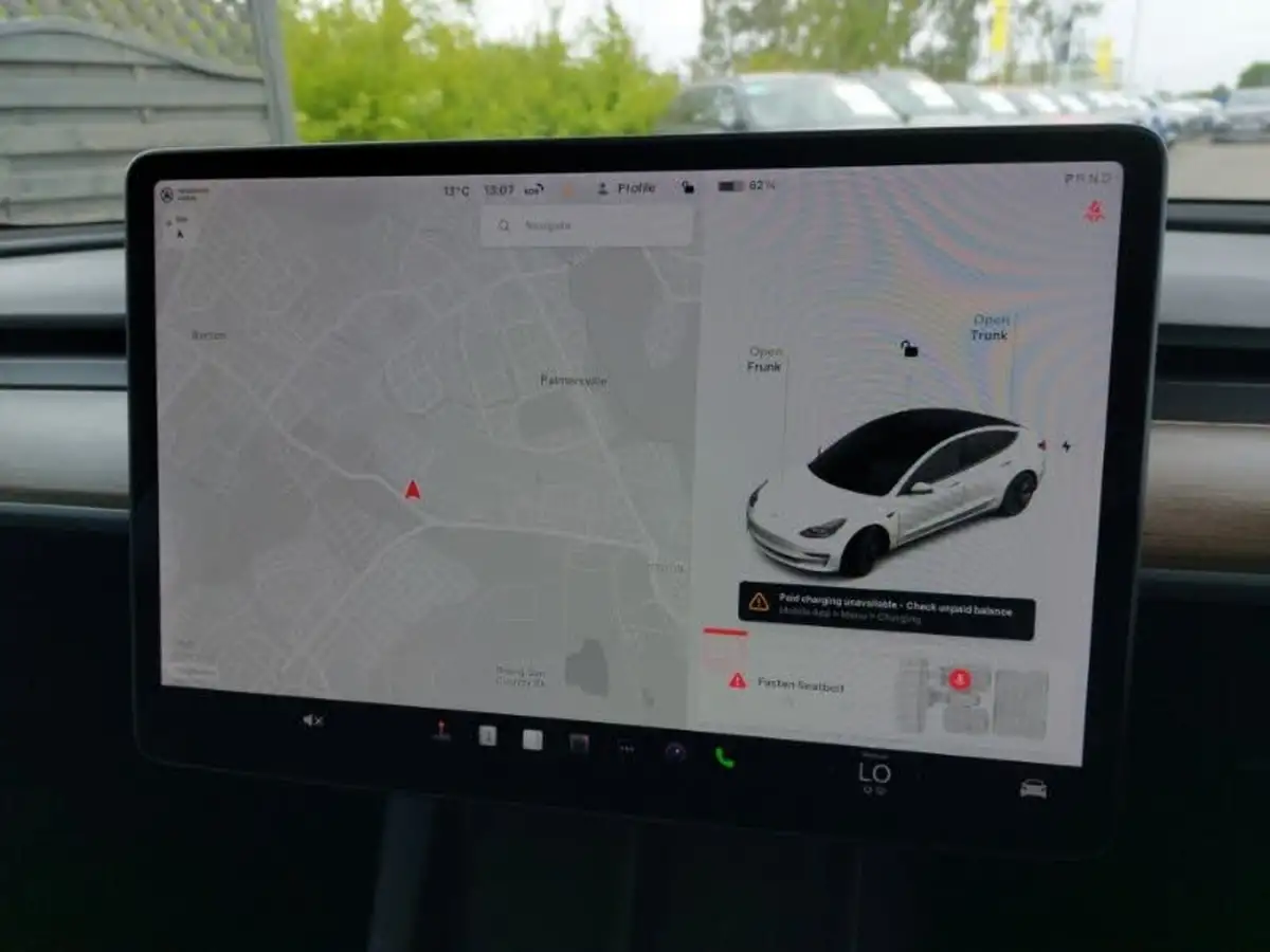 2021-tesla-model-3-e-long-range-awd-big-16