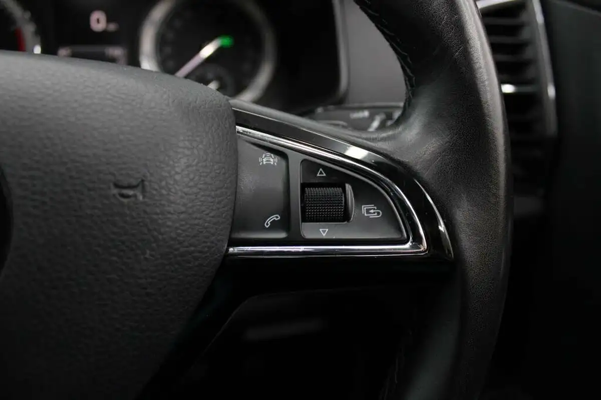 2018-skoda-karoq-15-tsi-edition-ss-dsg-big-28