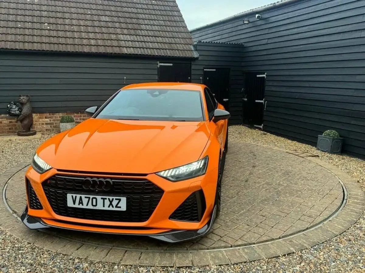 2020-audi-rs7-40-tfsi-carbon-black-big-36