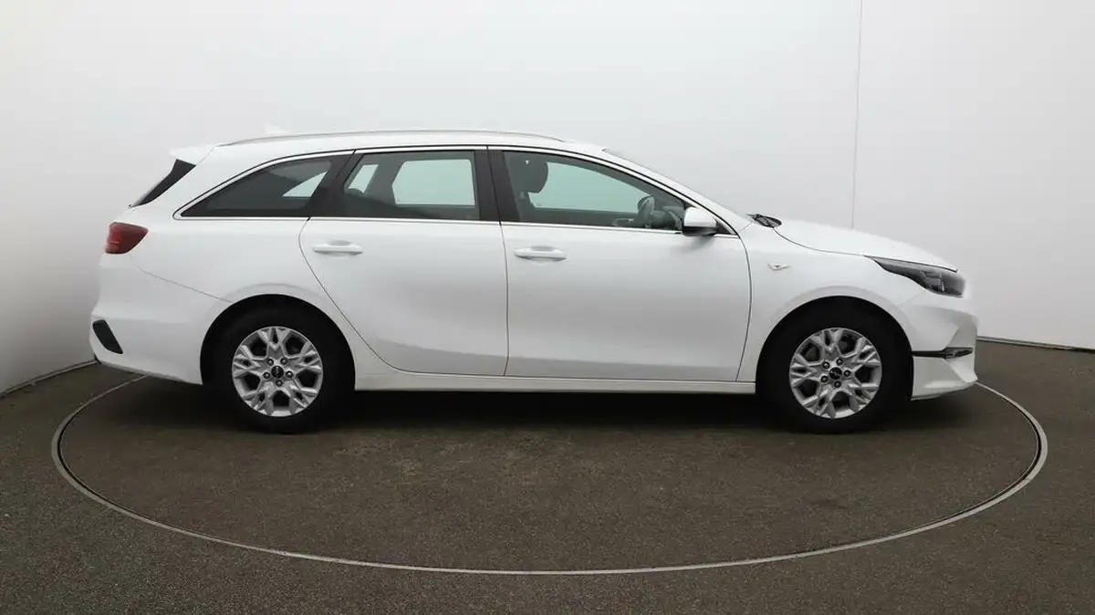 2023-kia-ceed-15-t-gdi-2-158bhp-sportswagon-big-46