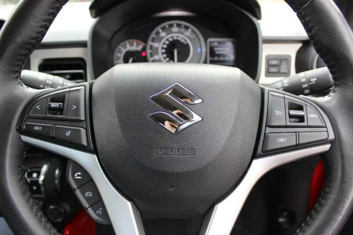 2022-suzuki-ignis-12-dualjet-sz5-big-31