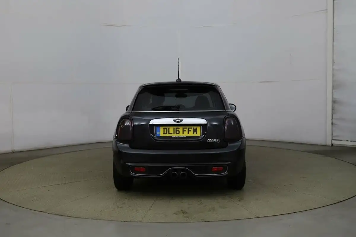 2016-mini-cooper-20-cooper-s-ss-hatchback-5d-big-3