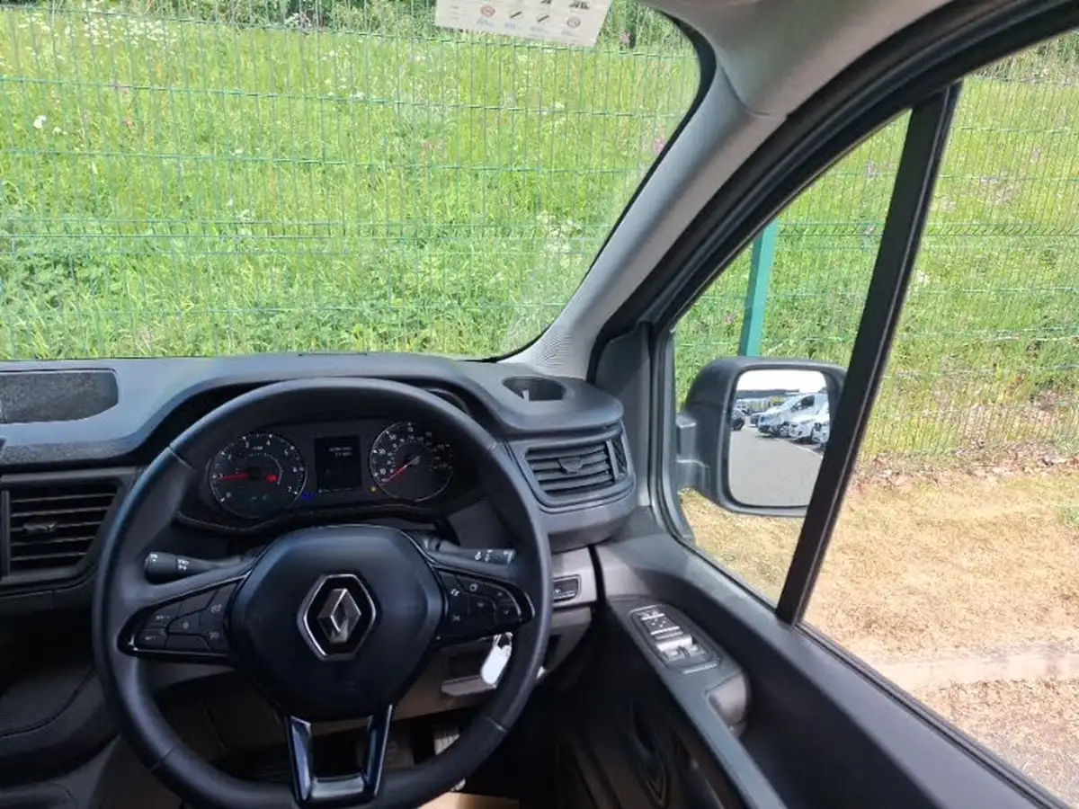2023-renault-trafic-20dci-ll30-130-advance-eu6d-panel-big-6