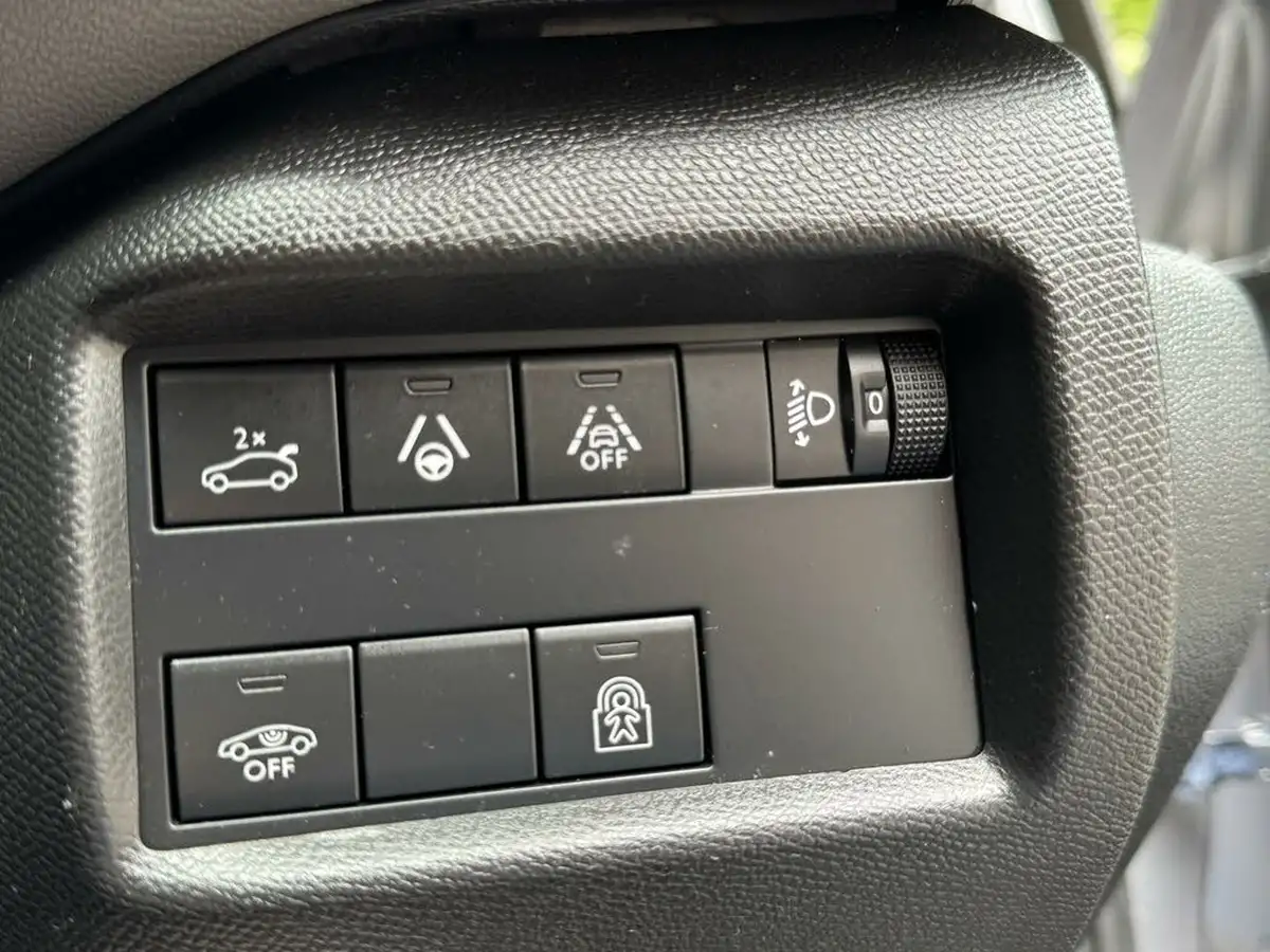 2020-citroen-c5-aircross-12-puretech-flair-plus-eat8-big-34