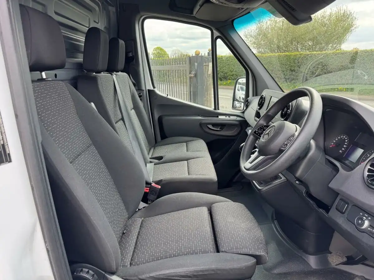 2022-mercedes-benz-sprinter-20cdi-315-l2h2-premium-panel-eco-gear-360-big-10