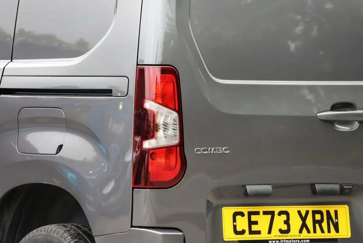 2024-vauxhall-combo-15cdti-pro-2300-100pseu6d-pro-l1h1-big-13