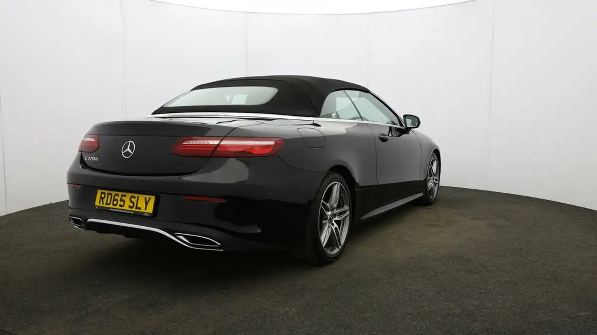 2019-mercedes-benz-e-class-20d-e220d-amg-line-cabriolet-2d-plus-big-60