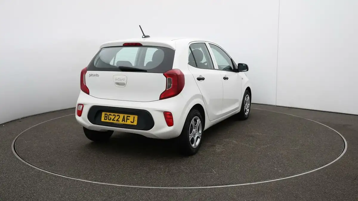 2022-kia-picanto-10-1-big-53