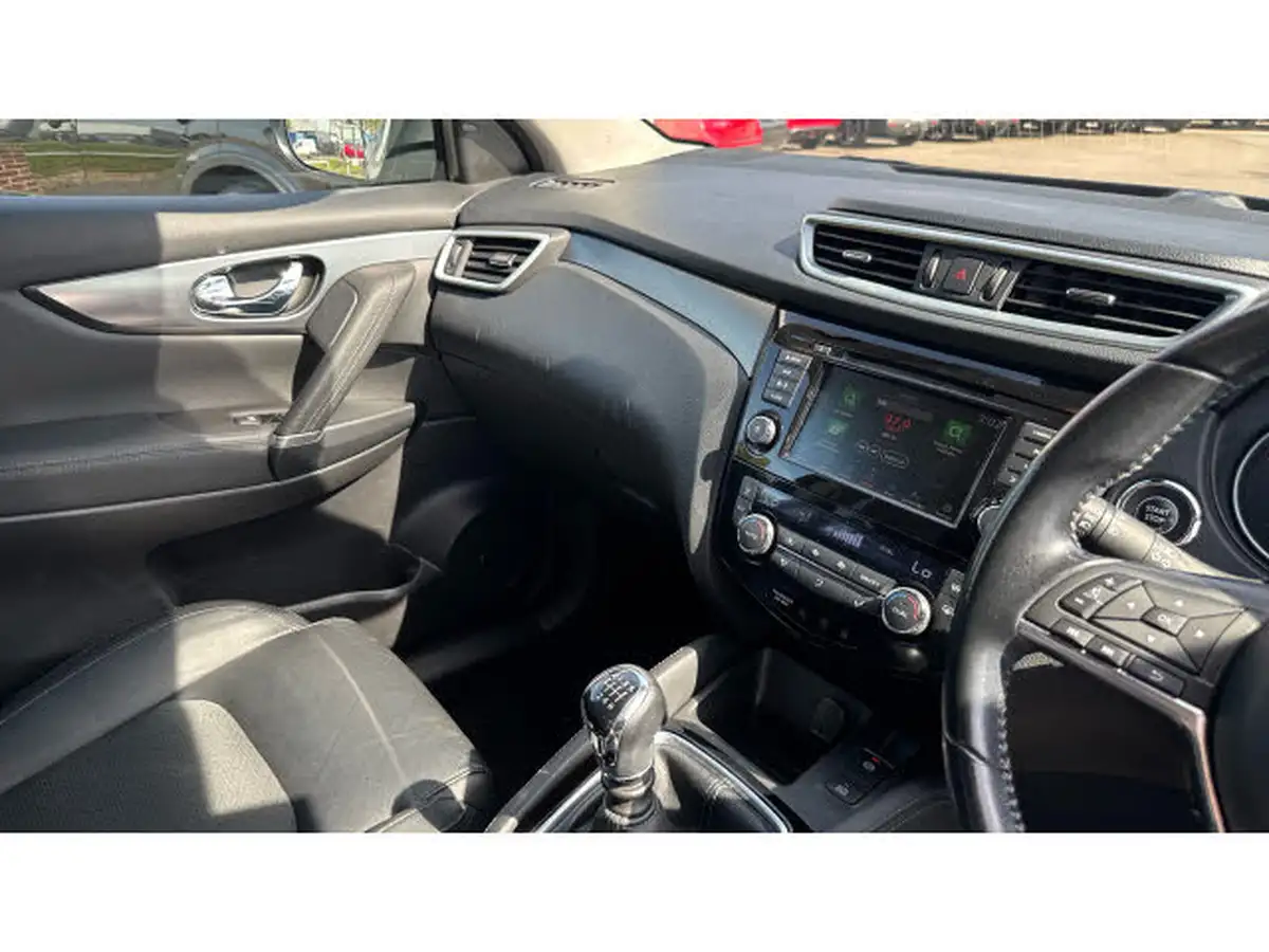 2019-nissan-qashqai-13-dig-t-tekna-140ps-big-13