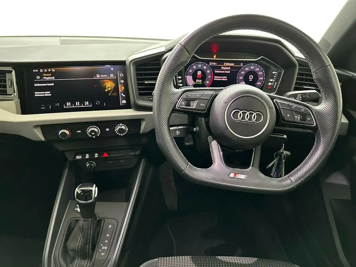 2023-audi-a1-10-30-tfsi-black-edition-s-tronic-big-15
