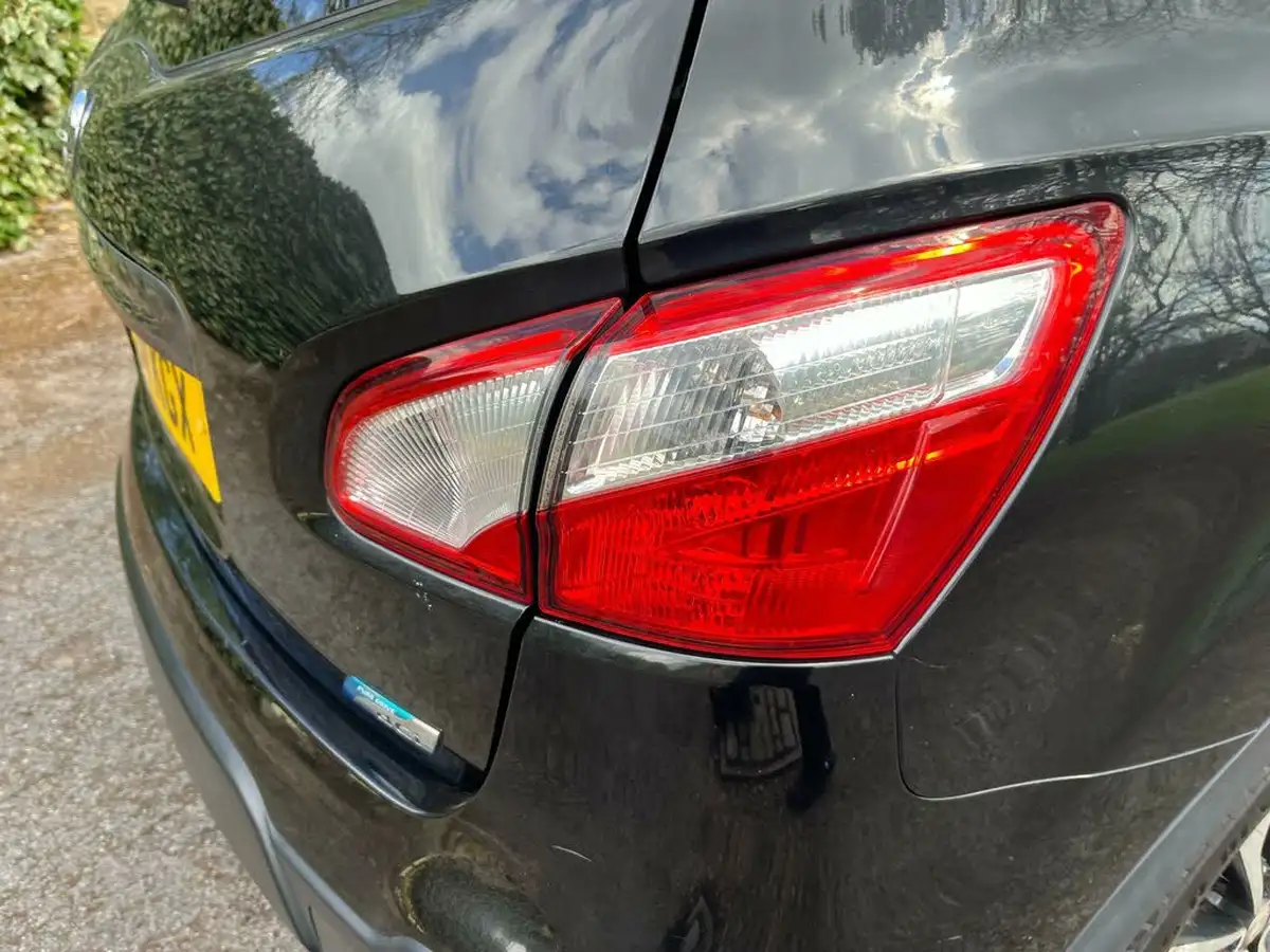 2011-nissan-qashqai2-15td-n-tec-big-68