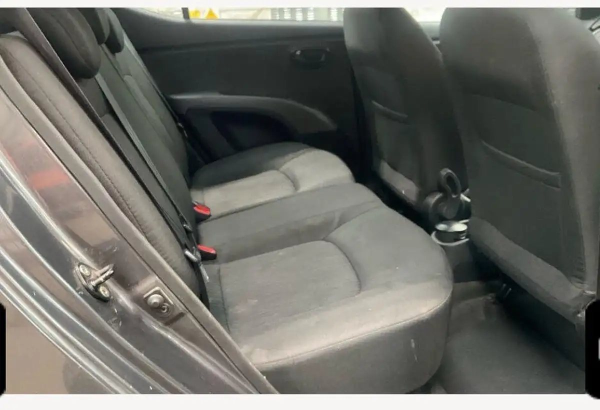 2012-hyundai-i10-12-active-big-4