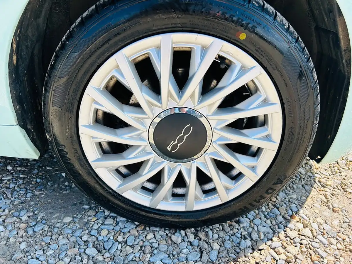 2018-fiat-500-12-lounge-big-2
