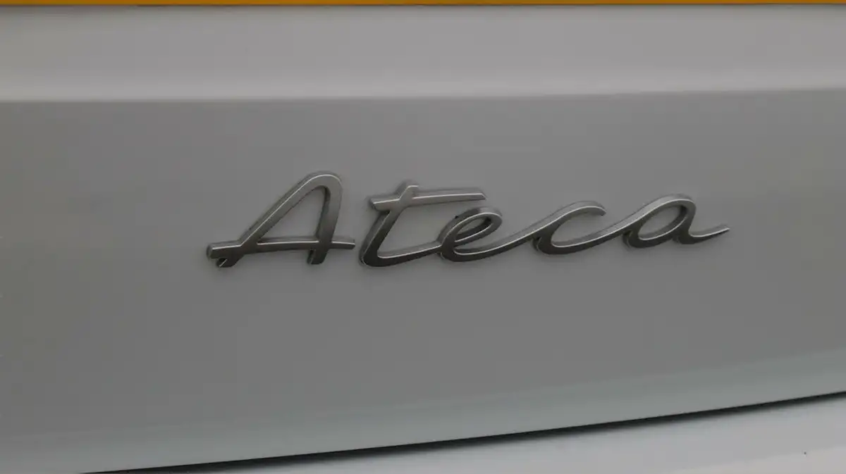 2022-seat-ateca-15-ecotsi-se-technology-big-21