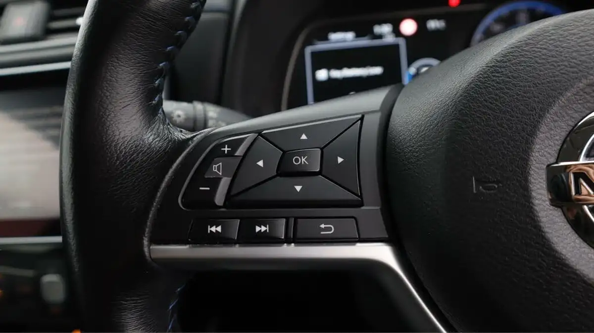 2021-nissan-leaf-e-acenta-big-21