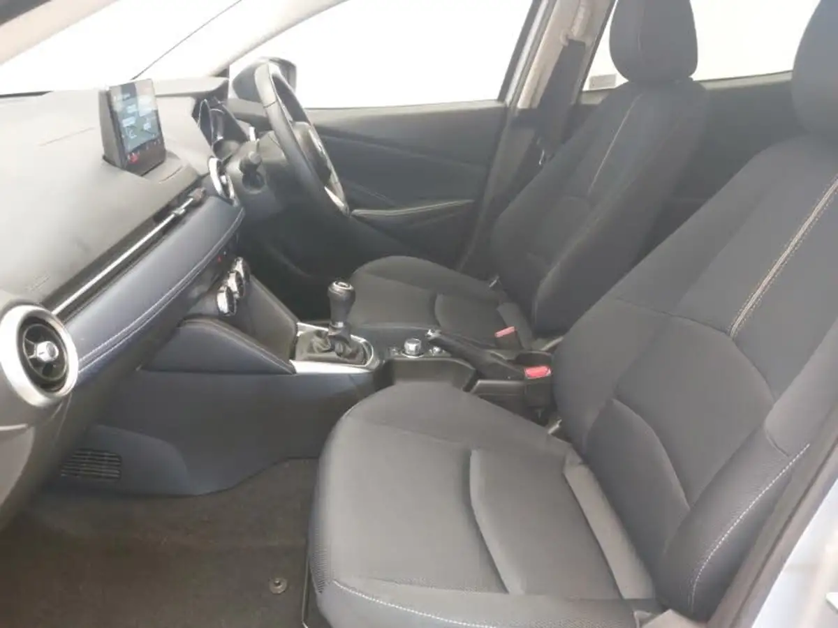 2022-mazda-mazda2-15-e-skyactiv-g-sport-big-4