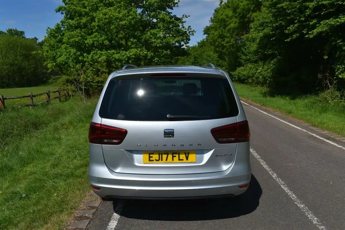 2017-seat-alhambra-20tdi-se-ecomotive-big-4