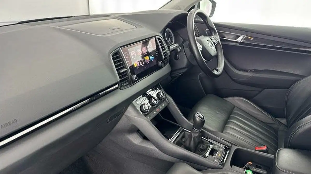 2021-skoda-karoq-10-tsi-se-l-110ps-big-1