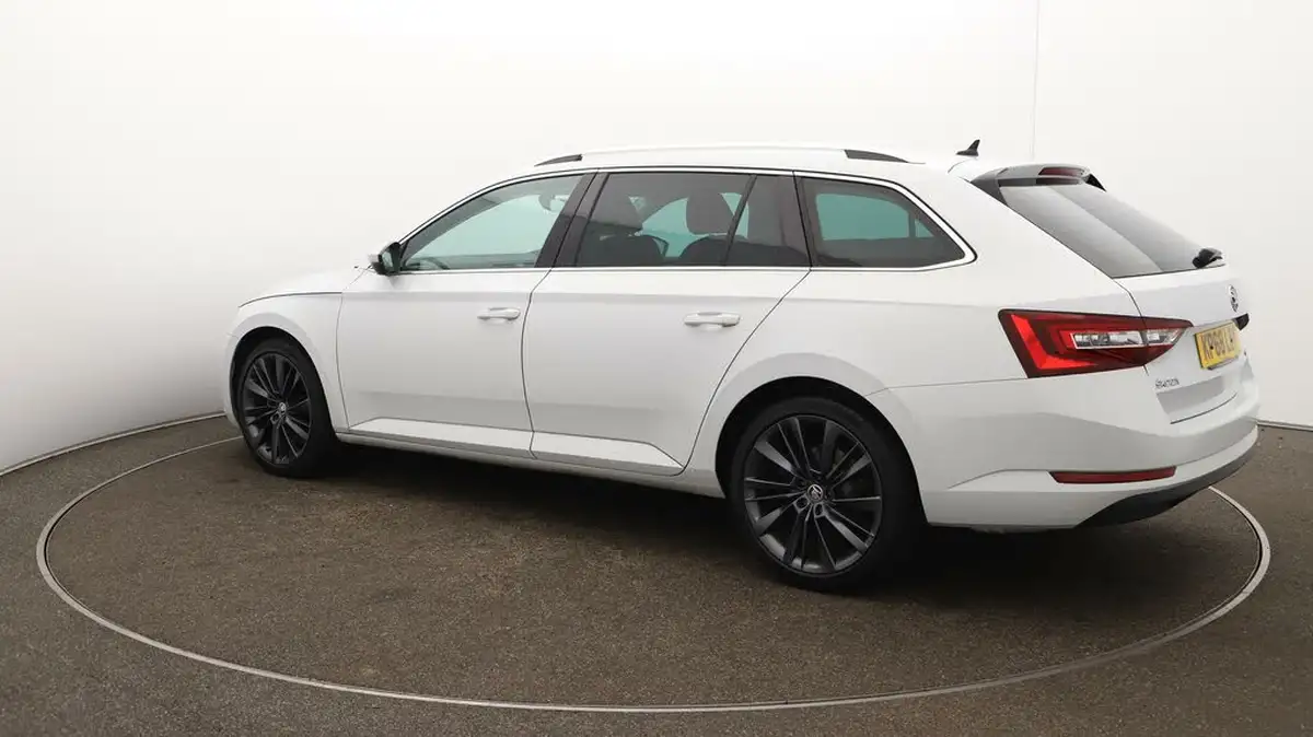 2018-skoda-superb-20tdi-scr-se-l-executive-190ps-estate-big-27
