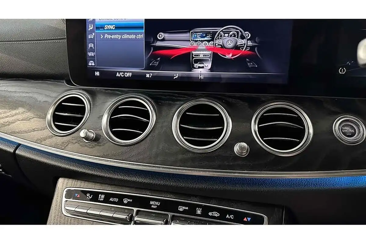2020-mercedes-benz-e-class-20d-e300de-amg-line-premium-eq-power-saloon-4d-big-43