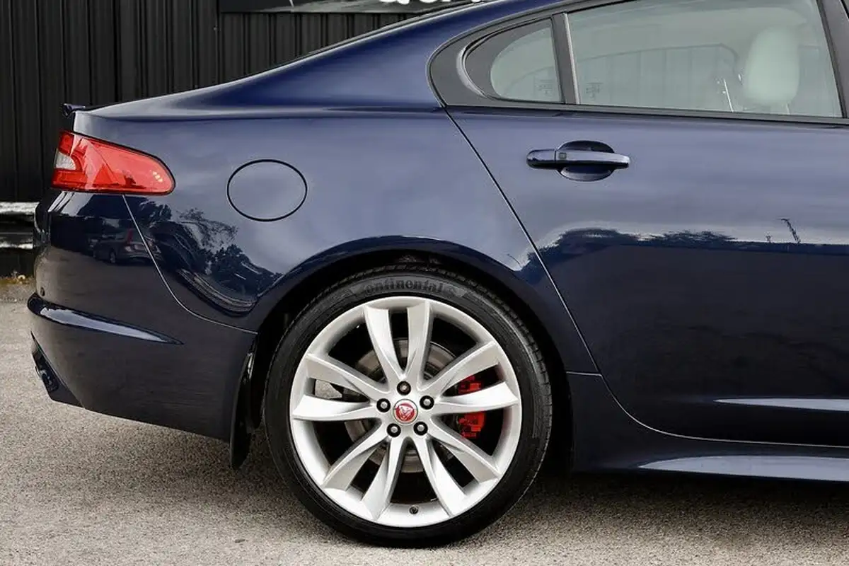 2014-jaguar-xf-30td-s-portfolio-saloon-4d-big-20