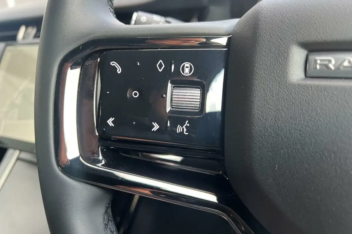 2024-land-rover-range-rover-evoque-20-d200-dynamic-se-big-41