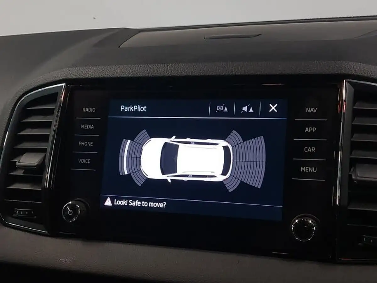 2020-skoda-karoq-15-tsi-se-technology-big-9