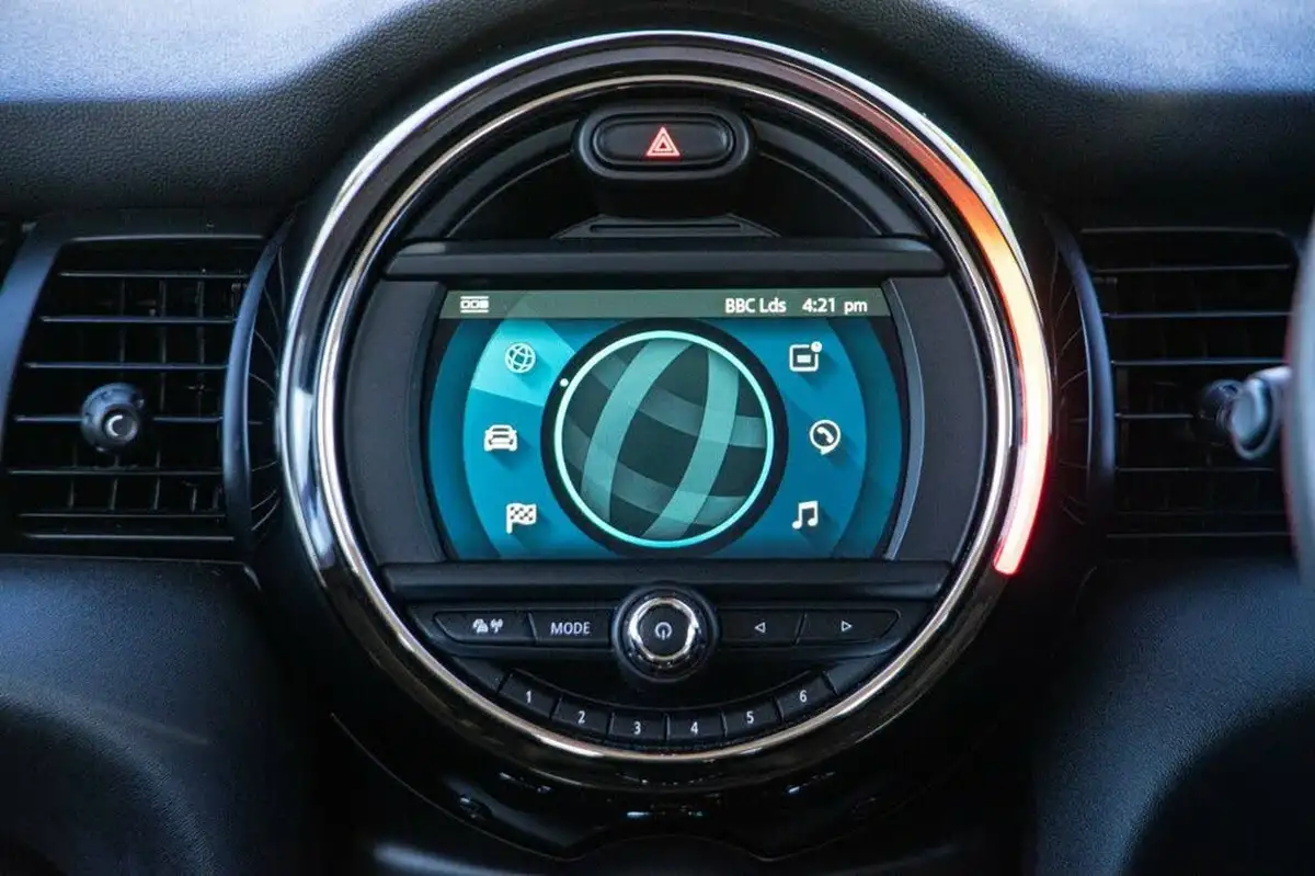 2021-mini-cooper-e-cooper-s-1-big-16