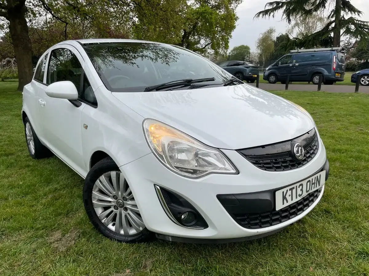 2013-vauxhall-corsa-12-energy-16v-3d-big-0