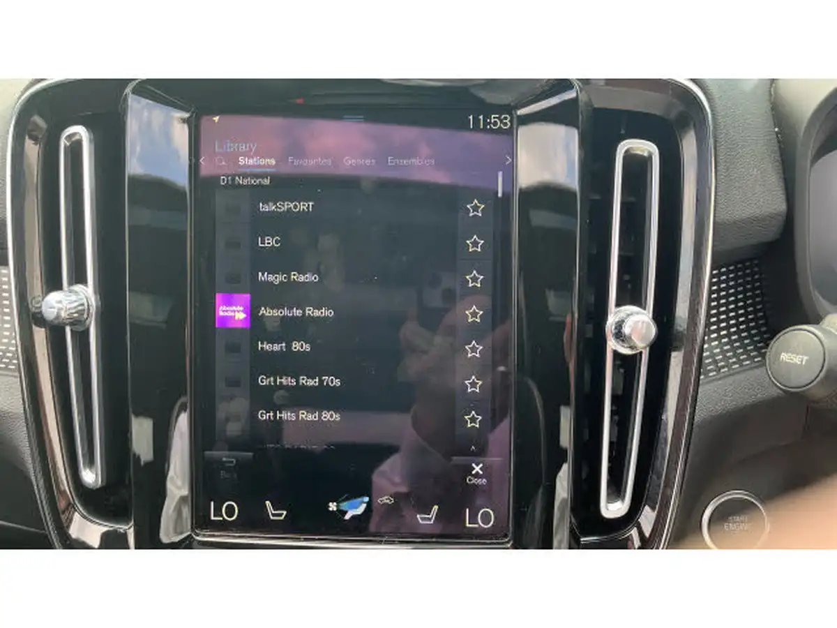 2020-volvo-xc40-20-b4-r-design-pro-big-24