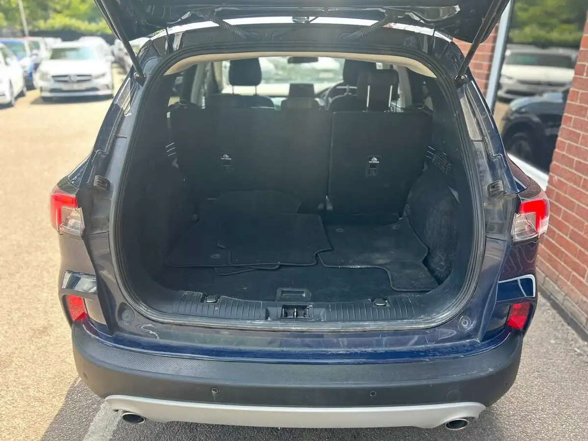 2021-ford-kuga-15-zetec-big-9