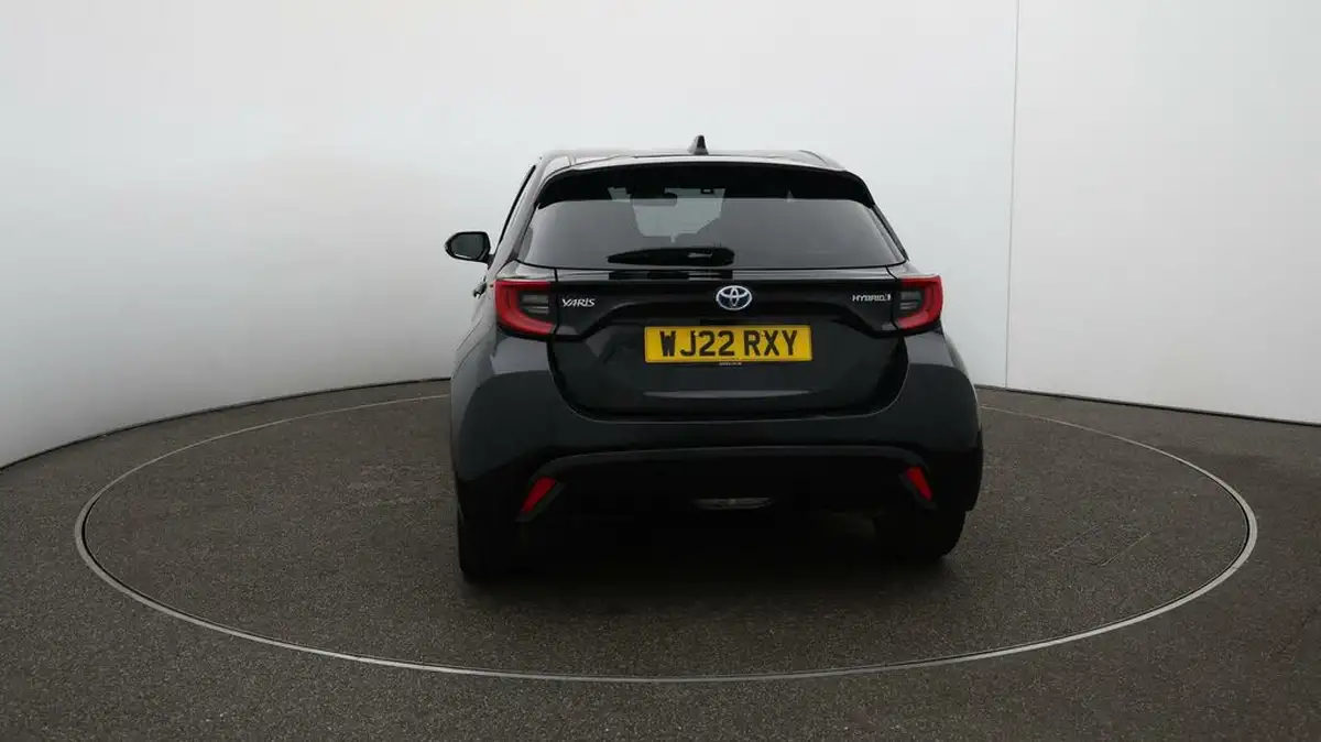 2022-toyota-yaris-15-vvt-i-excel-big-58