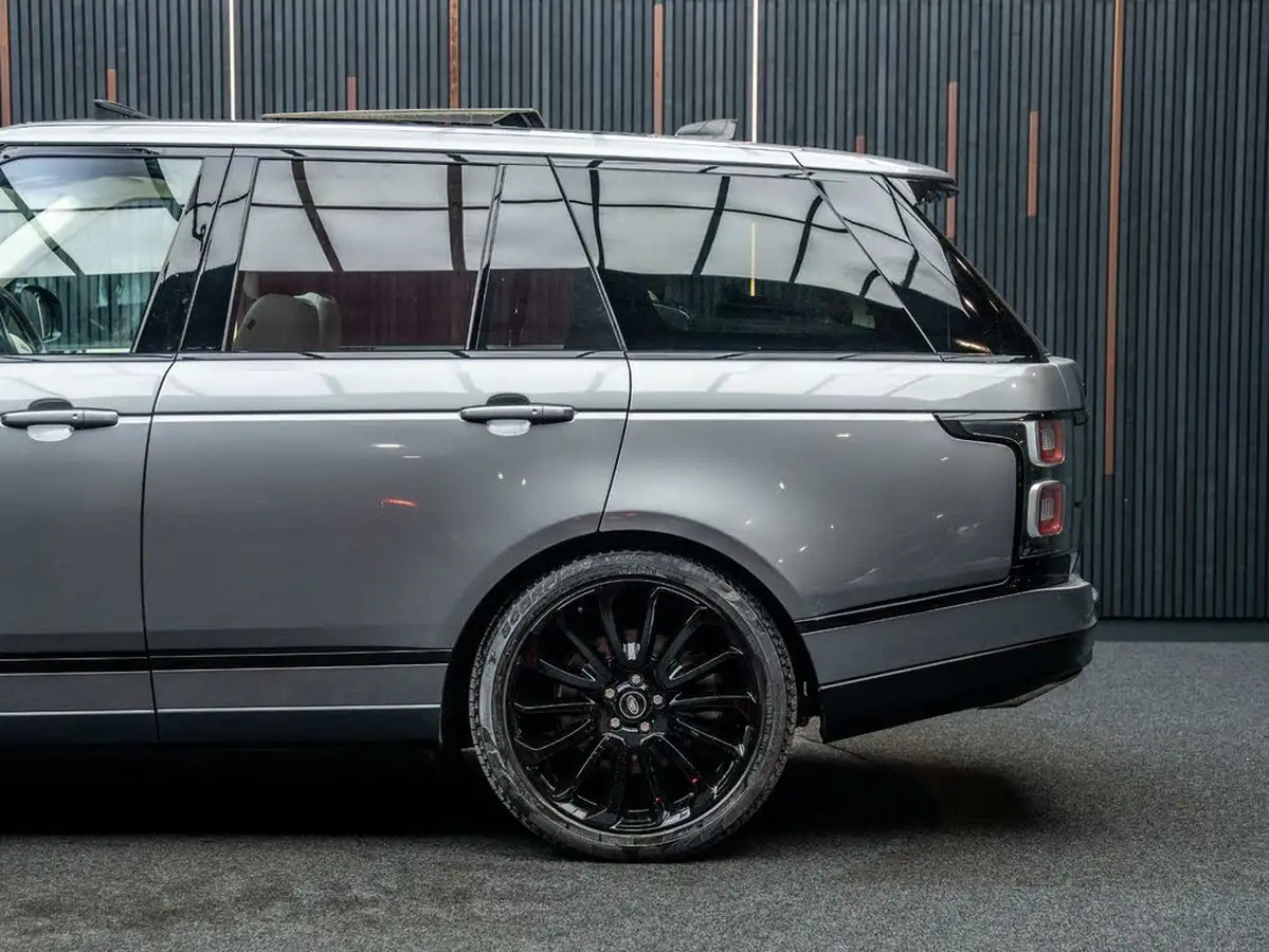 2021-land-rover-range-rover-30-d300-westminster-big-16