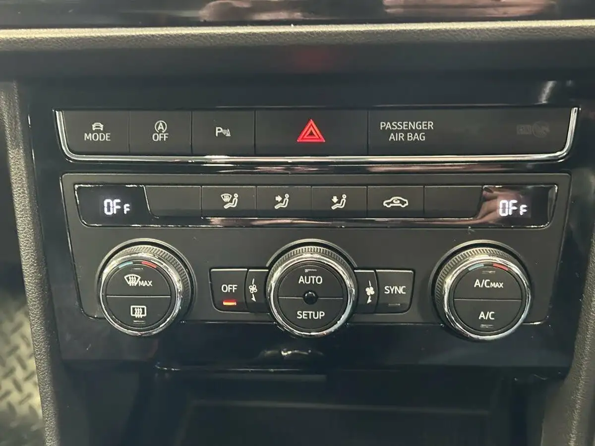 2018-seat-leon-18-tsi-fr-technology-hatchback-5d-dsg-big-40