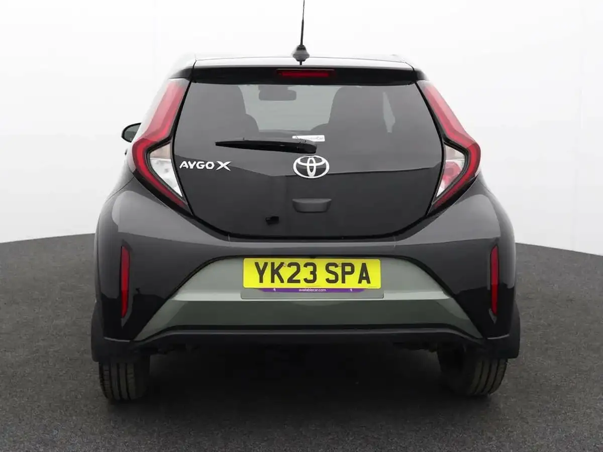 2023-toyota-aygo-x-10-vvt-i-edge-big-3