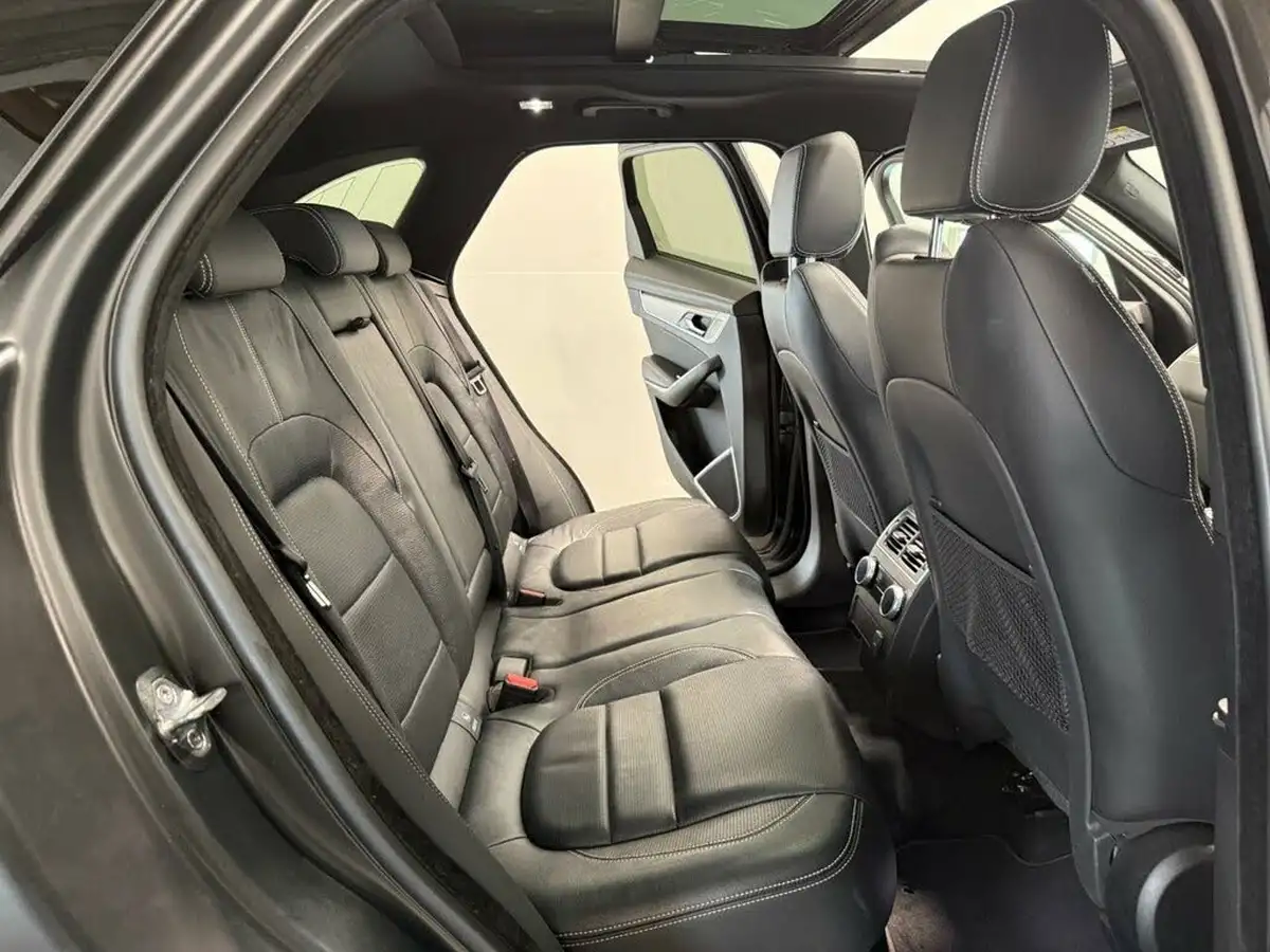 2021-jaguar-f-pace-20-d200-r-dynamic-se-mhev-big-31