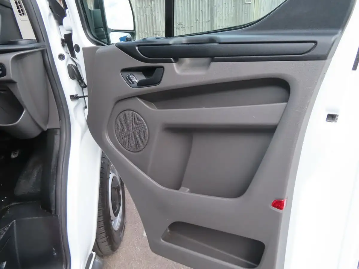 2019-ford-transit-custom-20tdci-300-l1h2-105pseu6-big-29