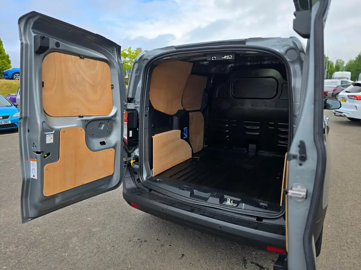2024-ford-transit-courier-10t-limited-ecoboost-125pseu6d-auto-big-9