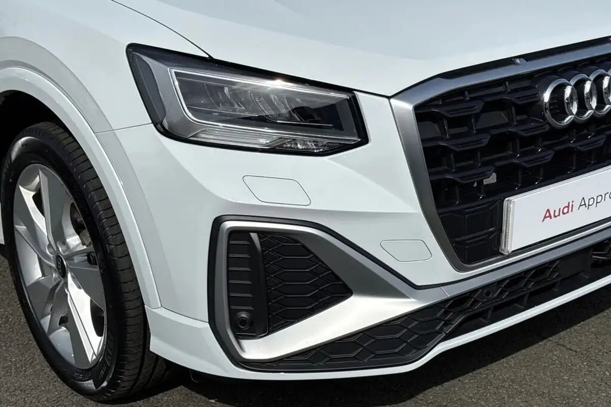 2024-audi-q2-15-35-tfsi-s-line-tronic-big-8